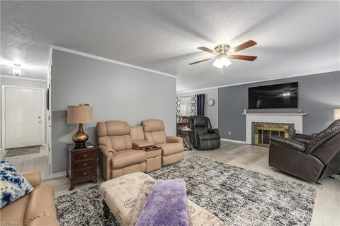 222 Colgate Ave, Elyria, OH 44035 photo 5