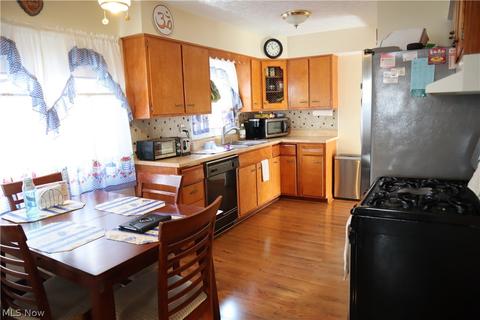 1535 E 254th St, Euclid, OH 44117 photo 6