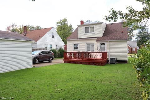 1535 E 254th St, Euclid, OH 44117 photo 3