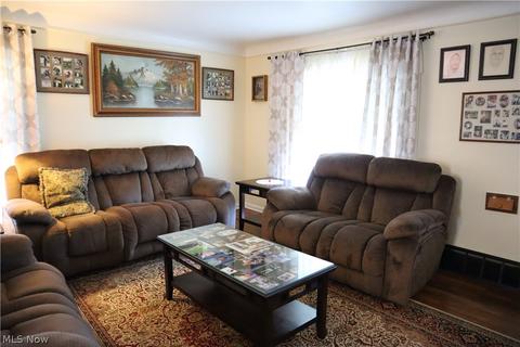 1535 E 254th St, Euclid, OH 44117 photo 10