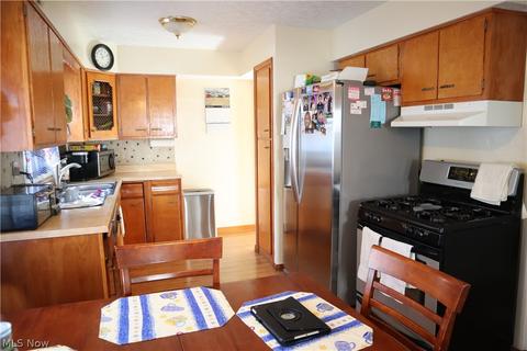 1535 E 254th St, Euclid, OH 44117 photo 7