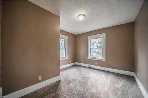 2037 E 29th St, Lorain, OH 44055 photo 17