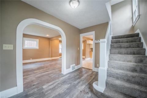2037 E 29th St, Lorain, OH 44055 photo 7