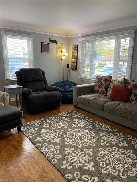 2140 E 44th St, Ashtabula, OH 44004 photo 2
