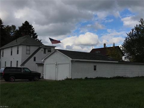 526 W 26th St, Ashtabula, OH 44004 photo 2