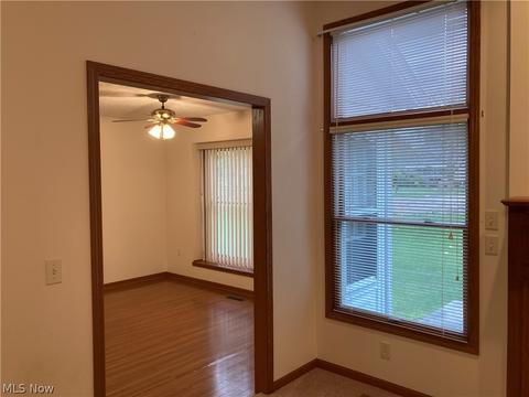 124 Stonehedge Dr, Elyria, OH 44035 photo 10