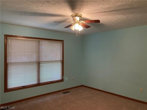 124 Stonehedge Dr, Elyria, OH 44035 photo 11