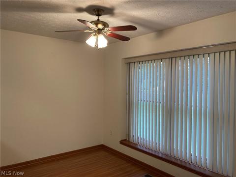 124 Stonehedge Dr, Elyria, OH 44035 photo 6