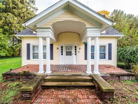 6499 Lake Ave, Elyria, OH 44035 photo 2