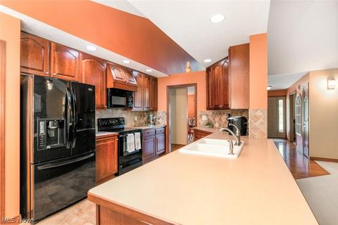 4697 Lexington Pl, Ravenna, OH 44266 photo 7