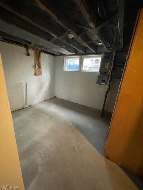 261 Maplewood Ave, Struthers, OH 44471 photo 11