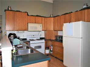 8059 Freedom Rd, Windham, OH 44288 photo 4
