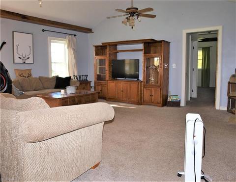 8059 Freedom Rd, Windham, OH 44288 photo 7