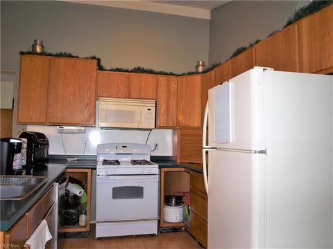 8059 Freedom Rd, Windham, OH 44288 photo 5