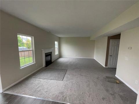 108 Firestone Dr, Berea, OH 44017 photo 3