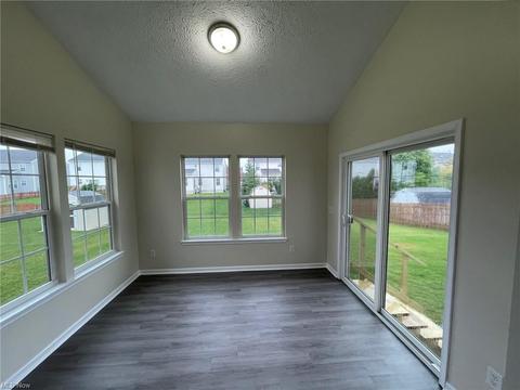 108 Firestone Dr, Berea, OH 44017 photo 9