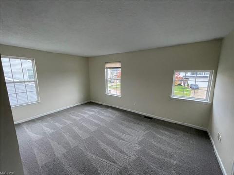 108 Firestone Dr, Berea, OH 44017 photo 12