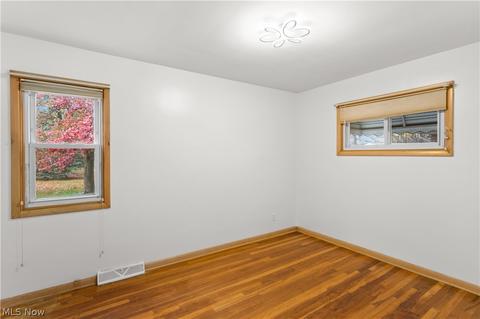 308 E 280th St, Euclid, OH 44132 photo 17
