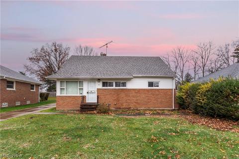 308 E 280th St, Euclid, OH 44132 photo 1