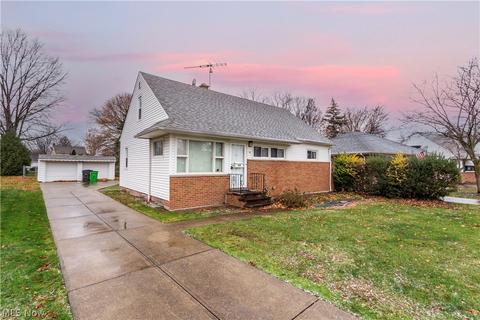 308 E 280th St, Euclid, OH 44132 photo 2