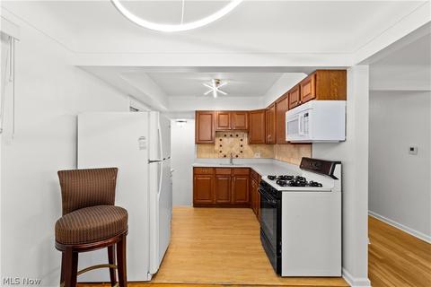 308 E 280th St, Euclid, OH 44132 photo 10