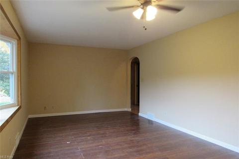 3005 Center Rd, Ashtabula, OH 44004 photo 2