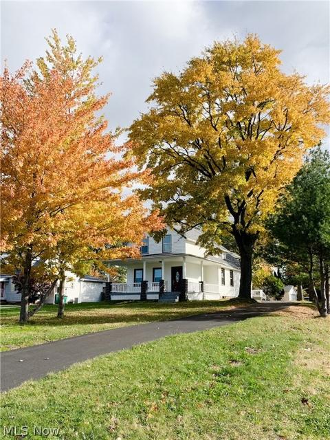 6917 Broadview Rd, Seven Hills, OH 44131 photo 2