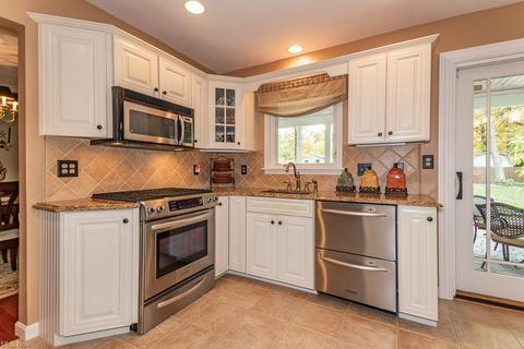 7072 Constantine Ct, Mentor, OH 44060 photo 10