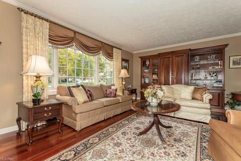 7072 Constantine Ct, Mentor, OH 44060 photo 2