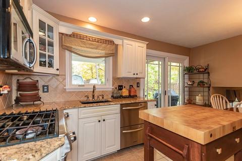 7072 Constantine Ct, Mentor, OH 44060 photo 8