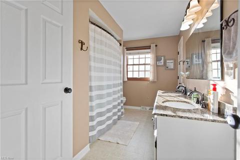 260 Crestview, Elyria, OH 44035 photo 18