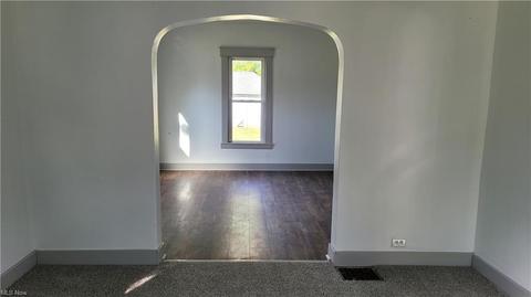 1831 W 8th St, Ashtabula, OH 44004 photo 9