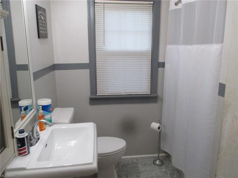 15 Clingan Rd, Struthers, OH 44471 photo 3