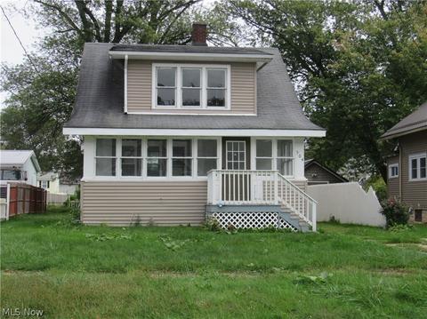 504 Myrtle Ave, Ashtabula, OH 44004 photo 1