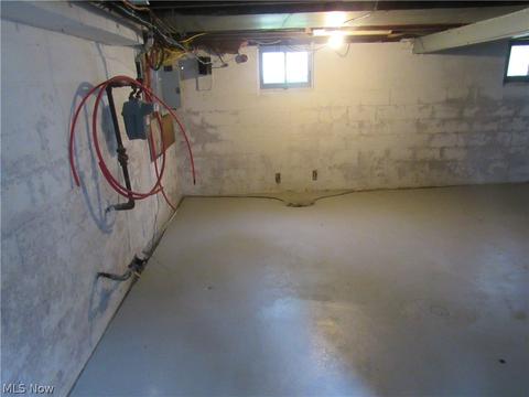 504 Myrtle Ave, Ashtabula, OH 44004 photo 12