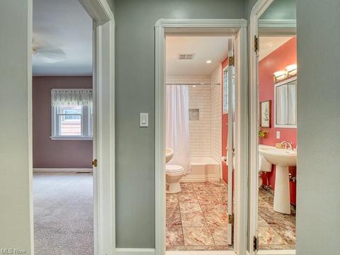 3902 Maplecrest Ave, Parma, OH 44134 photo 16