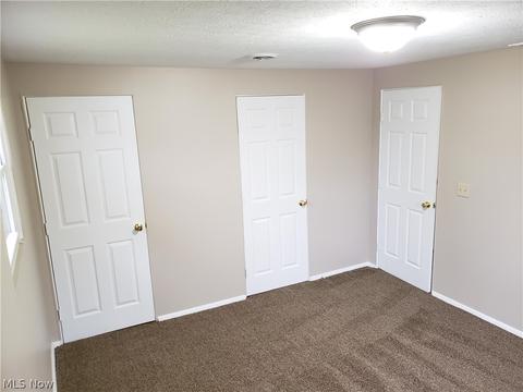 725 Delaware Ave, Elyria, OH 44035 photo 8
