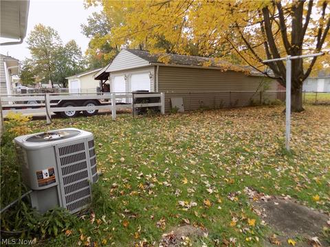 725 Delaware Ave, Elyria, OH 44035 photo 15