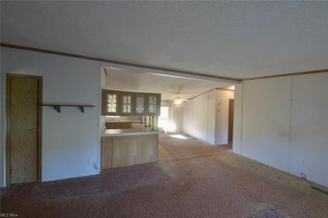 1923 E Garfield Rd, New Springfield, OH 44443 photo 9