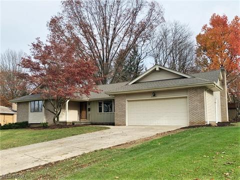 8041 Aquadale Dr, Boardman, OH 44512 photo 1