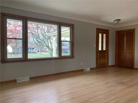 8041 Aquadale Dr, Boardman, OH 44512 photo 10
