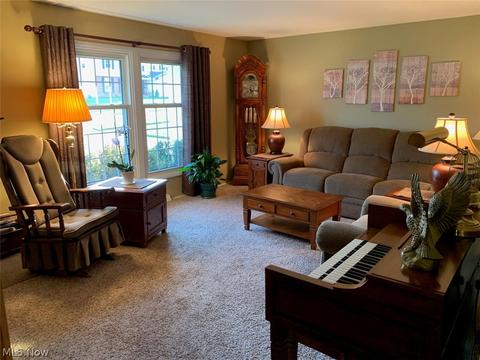 1880 David Ave, Parma, OH 44134 photo 2