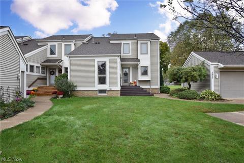 1313 Stardust Ave NW, Canton, OH 44708 photo 2