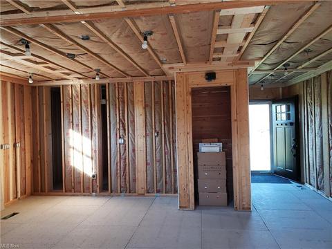 11297 Bean Rd, Chardon, OH 44024 photo 4