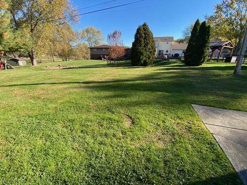 1312 Lost Tree Dr NW, Canton, OH 44708 photo 6
