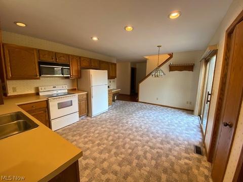 1312 Lost Tree Dr NW, Canton, OH 44708 photo 11