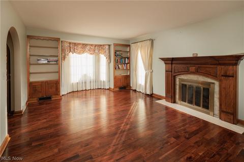 121 Harter Ave NW, Canton, OH 44708 photo 4