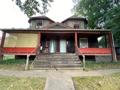 1321 12th St NE, Canton, OH 44705 photo 1