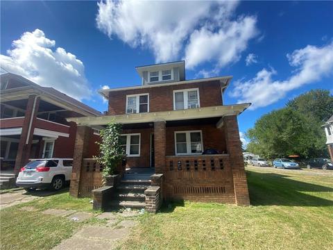 2394 Elyria Ave, Lorain, OH 44055 photo 1