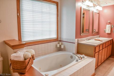8564 Gentry St NW, Massillon, OH 44646 photo 15